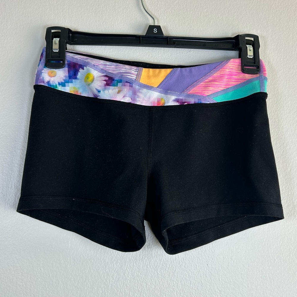 IVIVVA by LULULEMON Kids Shorts